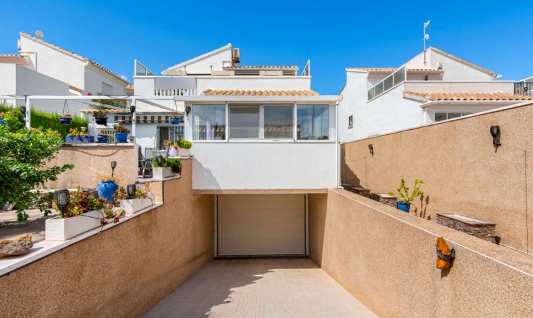 Herverkoop - Villa -
Torrevieja* - Punta Prima*