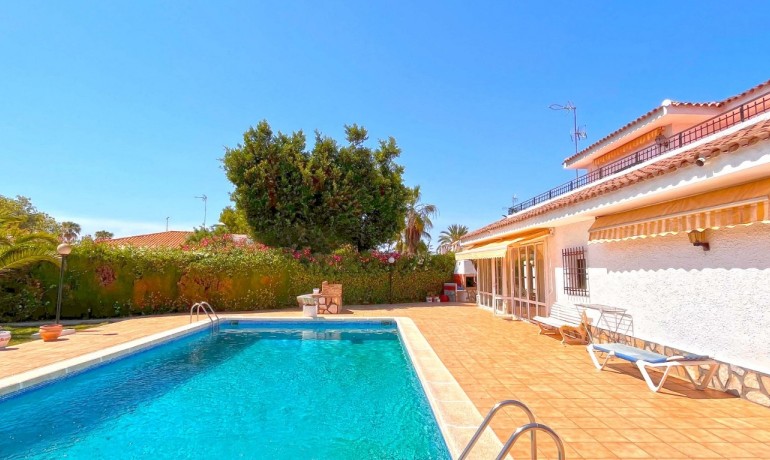 Herverkoop - Villa -
Orihuela Costa* - Cabo Roig*