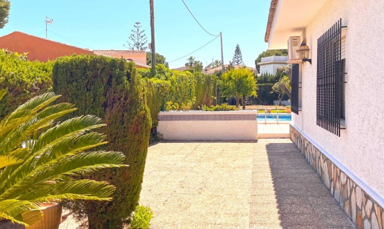 Herverkoop - Villa -
Orihuela Costa - Cabo Roig