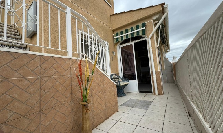 Sale - Townhouse -
Torrevieja