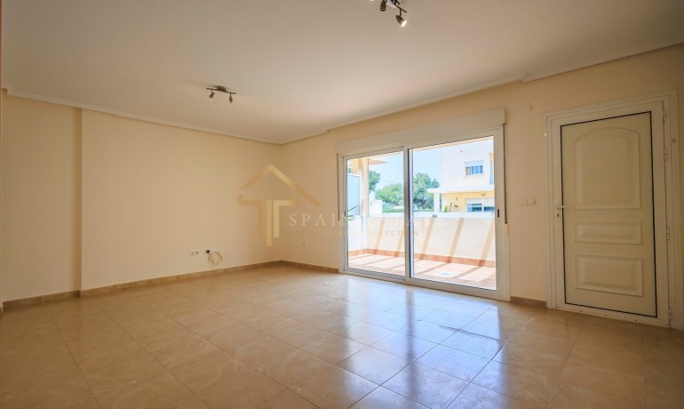 Sale - Townhouse -
Los Montesinos - Alicante