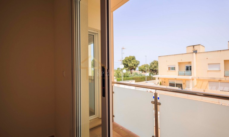 Sale - Townhouse -
Los Montesinos - Alicante