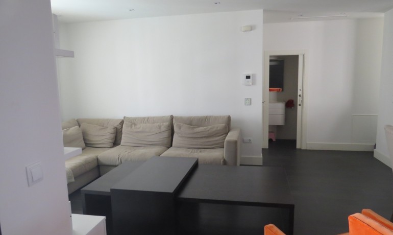 Sale - Apartment / Flat -
Guardamar del Segura - Urbanizaciones