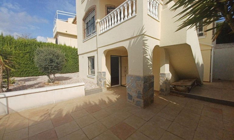 Sale - Detached -
Orihuela Costa - Lomas de Cabo Roig