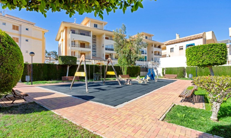 Sale - Apartment / Flat -
Torrevieja* - La Mata*