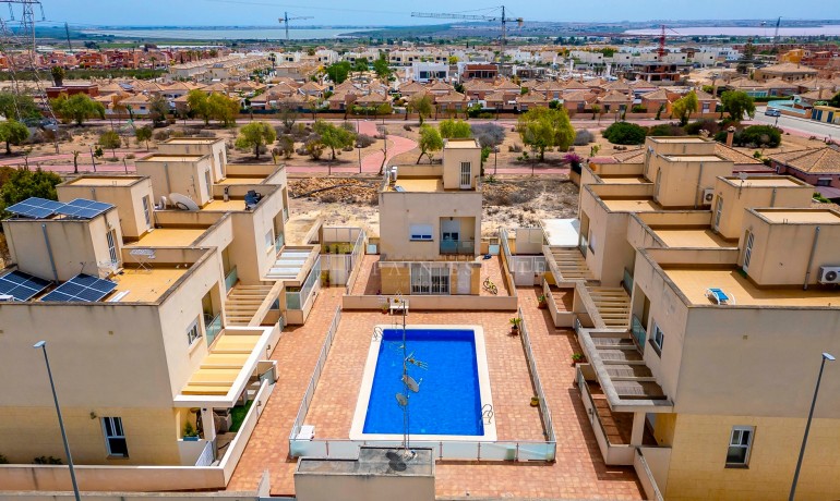 Sale - Townhouse -
Los Montesinos - Alicante