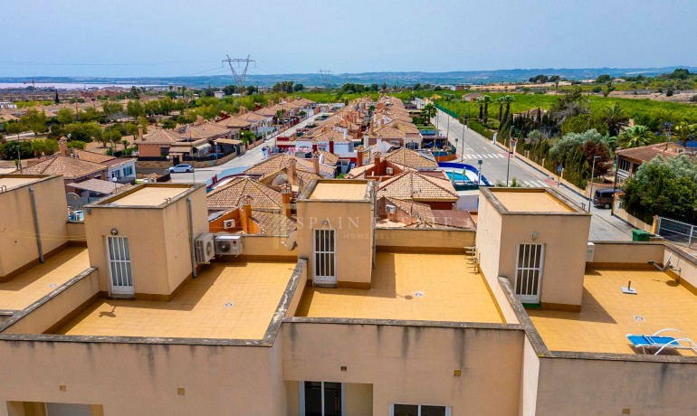 Sale - Townhouse -
Los Montesinos - Alicante