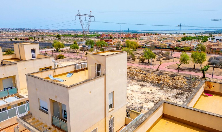 Revente - Maison de ville -
Los Montesinos - Alicante