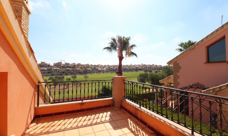 Sale - Villa -
Algorfa - La Finca Golf Resort