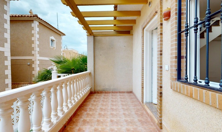 Sale - Townhouse -
Orihuela Costa - Villamartin