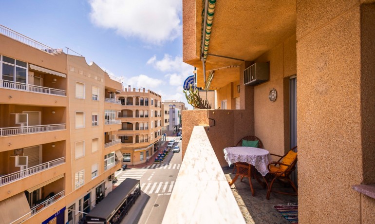 Herverkoop - Appartement / Flat -
Guardamar Playa