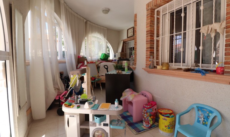 Venta - Villa -
