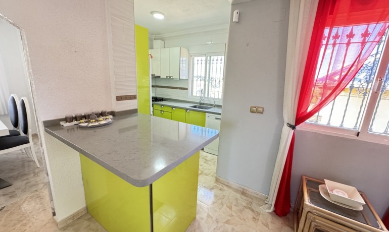 Sale - Villa -
Orihuela Costa* - Villamartin*