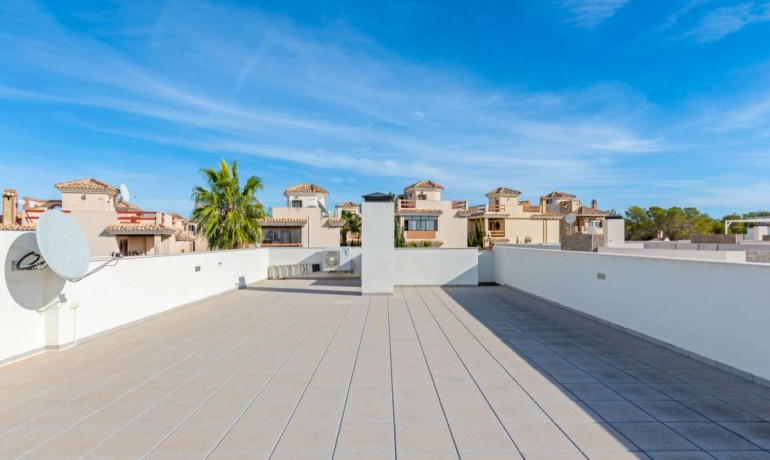 Sale - Villa -
Orihuela Costa* - Villamartin*