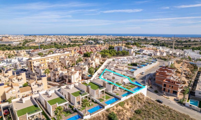 Herverkoop - Villa -
Orihuela Costa* - Villamartin*