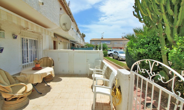 Herverkoop - Huis -
Orihuela Costa* - Cabo Roig*