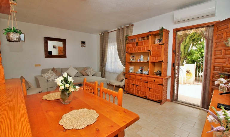 Revente - Maison -
Orihuela Costa* - Cabo Roig*