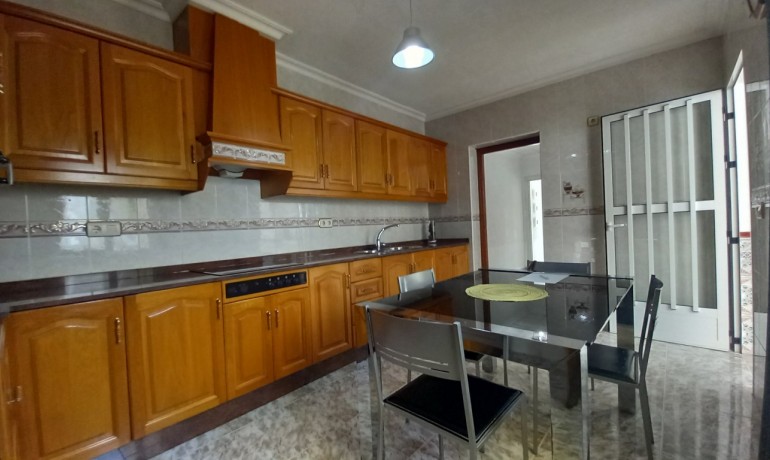 Sale - House -
Los Montesinos*