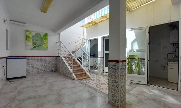 Sale - House -
Los Montesinos*