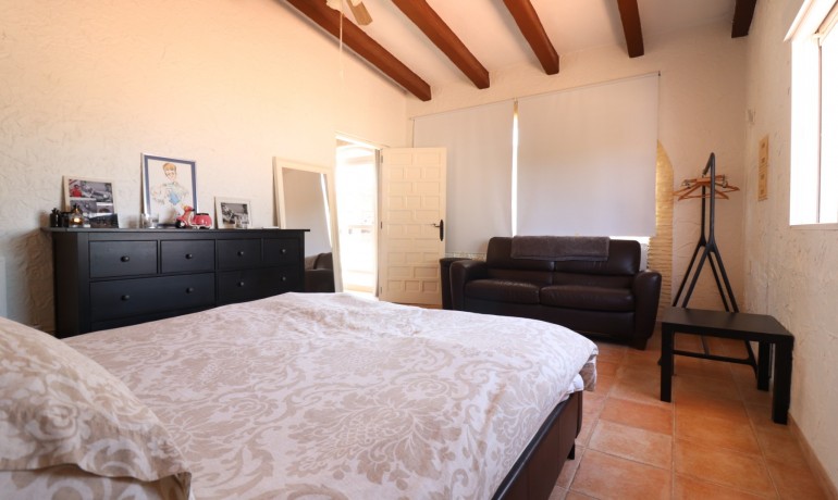 Sale - Finca / Country Property -
Almoradí - Heredades - Village