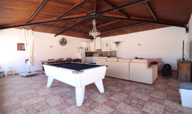 Sale - Finca / Country Property -
Almoradí - Heredades - Village