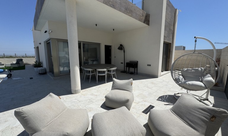 Sale - Villa -
Orihuela Costa* - Villamartin*