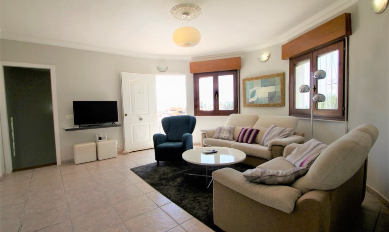 Sale - Villa -
Orihuela Costa* - Villamartin*