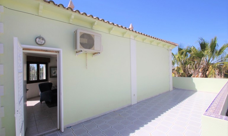 Sale - Villa -
Orihuela Costa* - Villamartin*