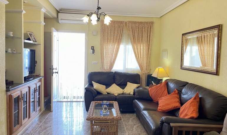 Sale - Townhouse -
Orihuela Costa* - Villamartin*