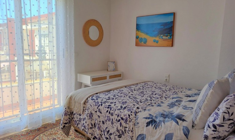 Sale - Villa -
Guardamar del Segura - El Raso