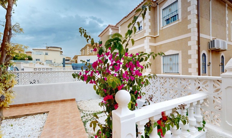 Sale - Townhouse -
Villamartin - Blue Lagoon