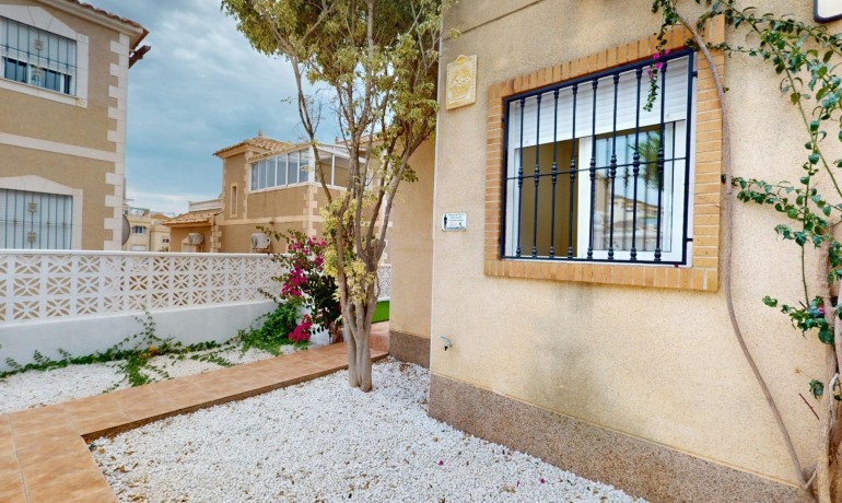 Sale - Townhouse -
Villamartin - Blue Lagoon