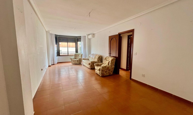 Herverkoop - Appartement / Flat -
Torrevieja - Center