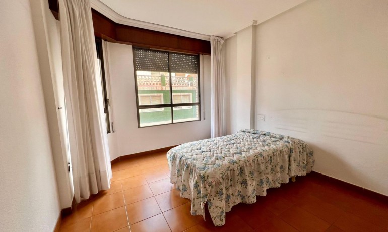 Sale - Apartment / Flat -
Torrevieja - Center