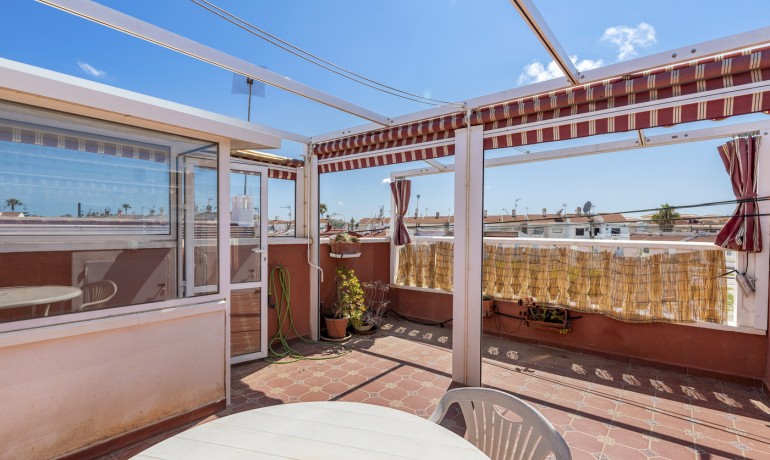 Sale - Apartment / Flat -
Torrevieja - Torretas