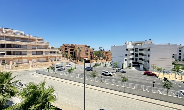 Revente - Appartement -
Villamartin - Villamartín