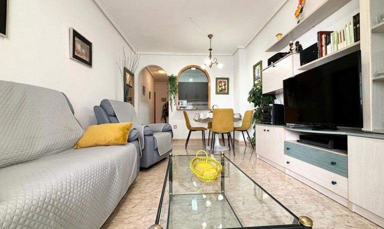 Sale - Apartment / Flat -
Torrevieja* - Playa del Cura*