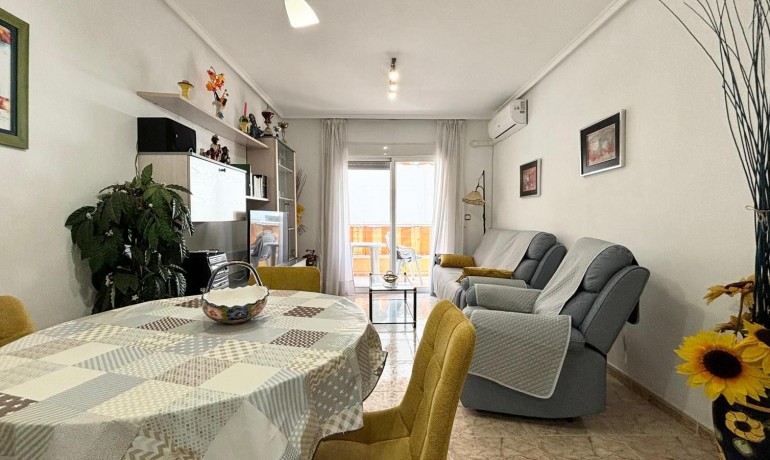 Herverkoop - Appartement / Flat -
Torrevieja* - Playa del Cura*