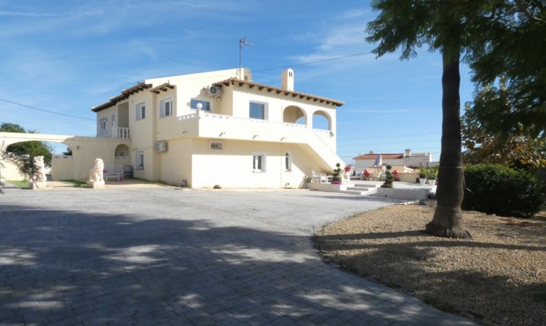 Revente - Villa -
Alfas del Pí - Alfaz del Pi