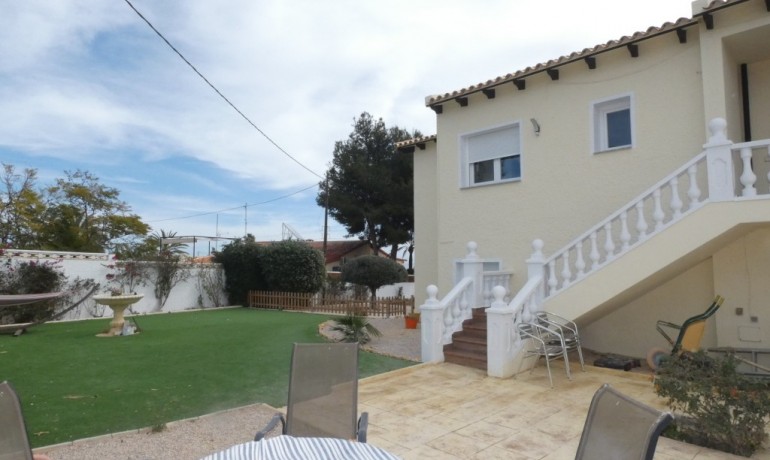 Sale - Villa -
Alfas del Pí - Alfaz del Pi