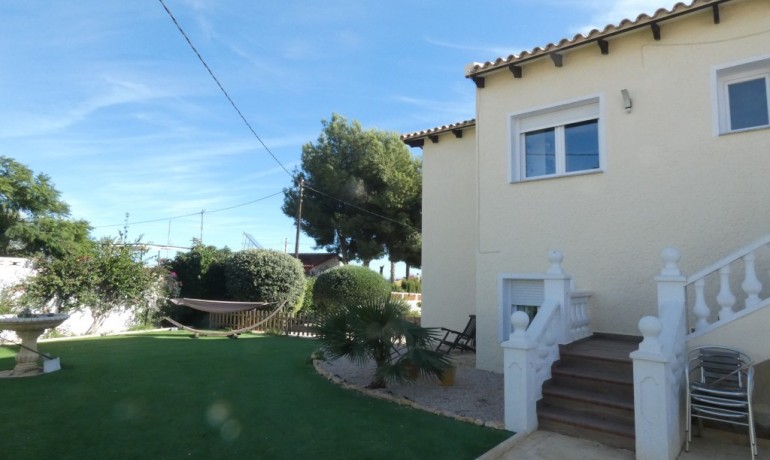 Sale - Villa -
Alfas del Pí - Alfaz del Pi