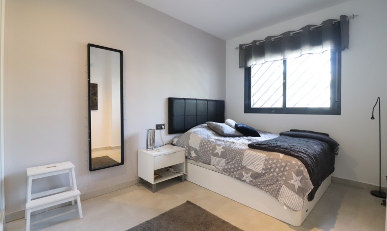 Sale - Apartment / Flat -
Guardamar del Segura* - El Raso*