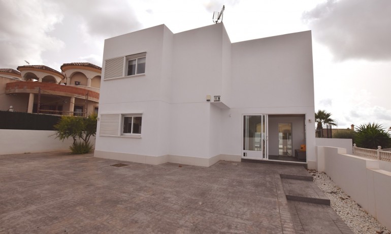 Sale - Villa -
San Fulgencio - La Marina