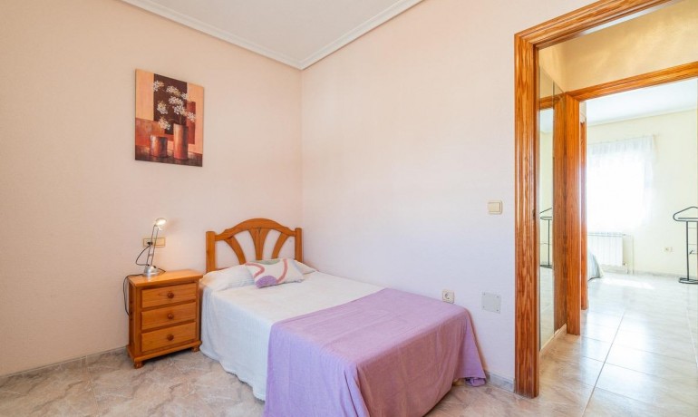 Sale - Villa -
Orihuela Costa - Playa Flamenca