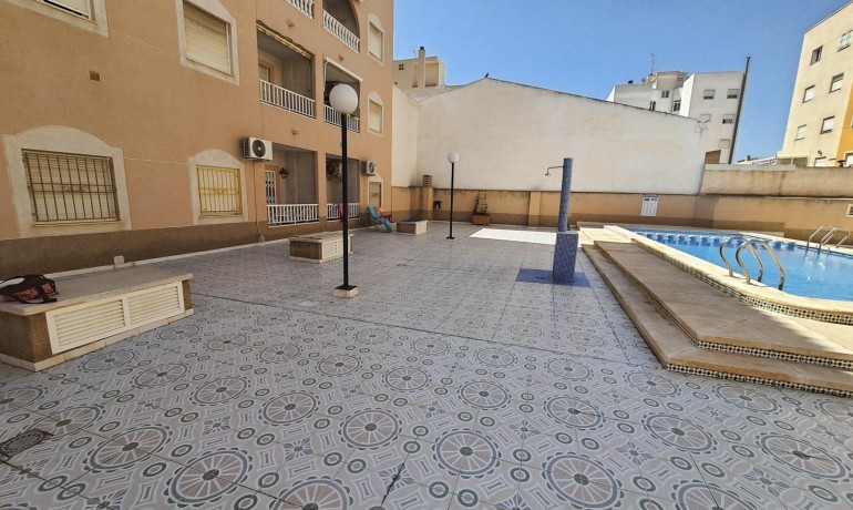 Herverkoop - Appartement / Flat -
Torrevieja