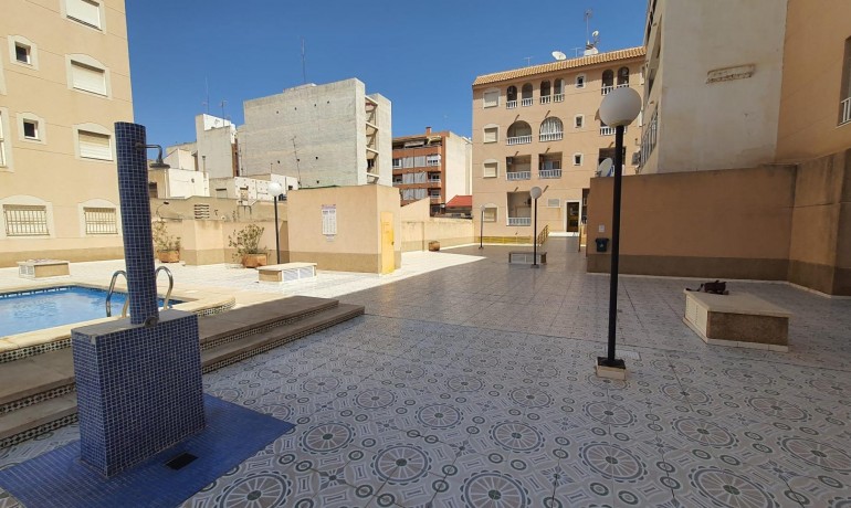 Herverkoop - Appartement / Flat -
Torrevieja