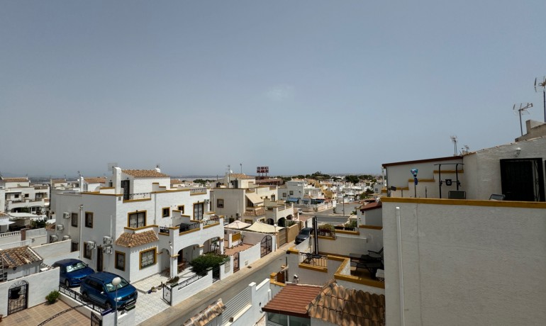 Herverkoop - Huis - Viervoudig -
Orihuela Costa - Los Altos