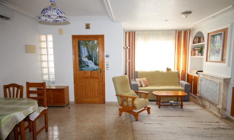 Venta - Villa -
