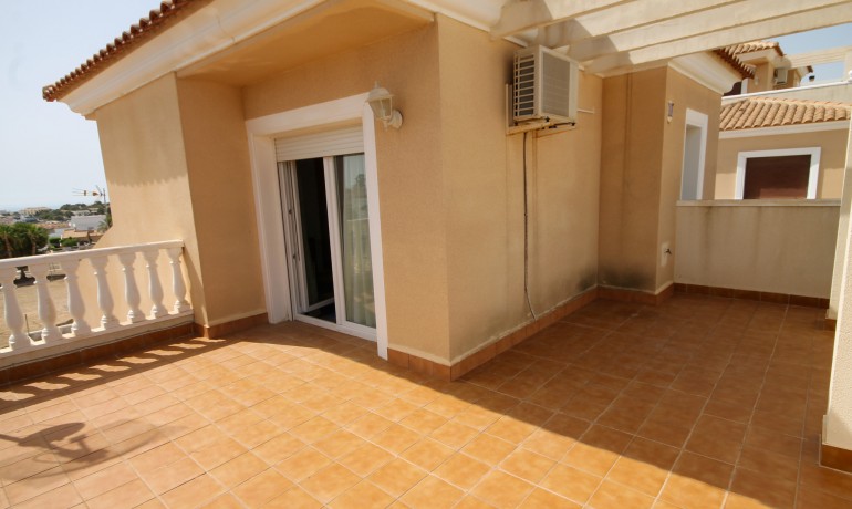 Venta - Villa -
