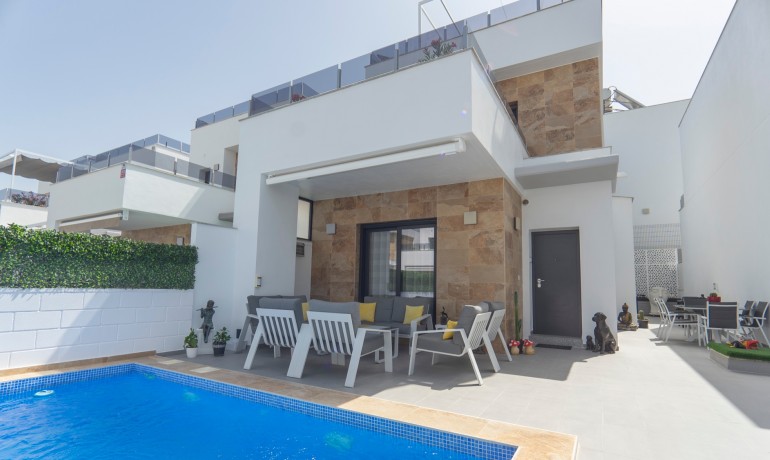 Sale - Villa -
Benijofar